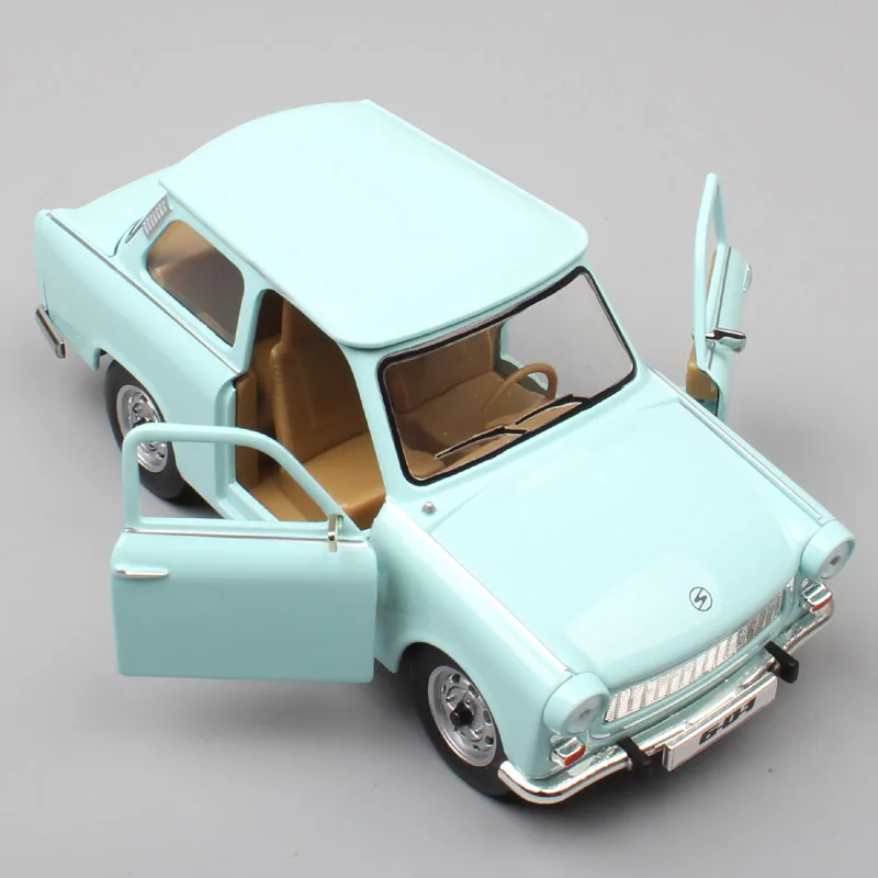 Kid's 1 24 классический винтажный немецкий DDR The Trabant 601 S P601 Trabbi DeLuxe 1966 литье под давлением масштабная модель Машинки Игрушки Миниатюрные модели