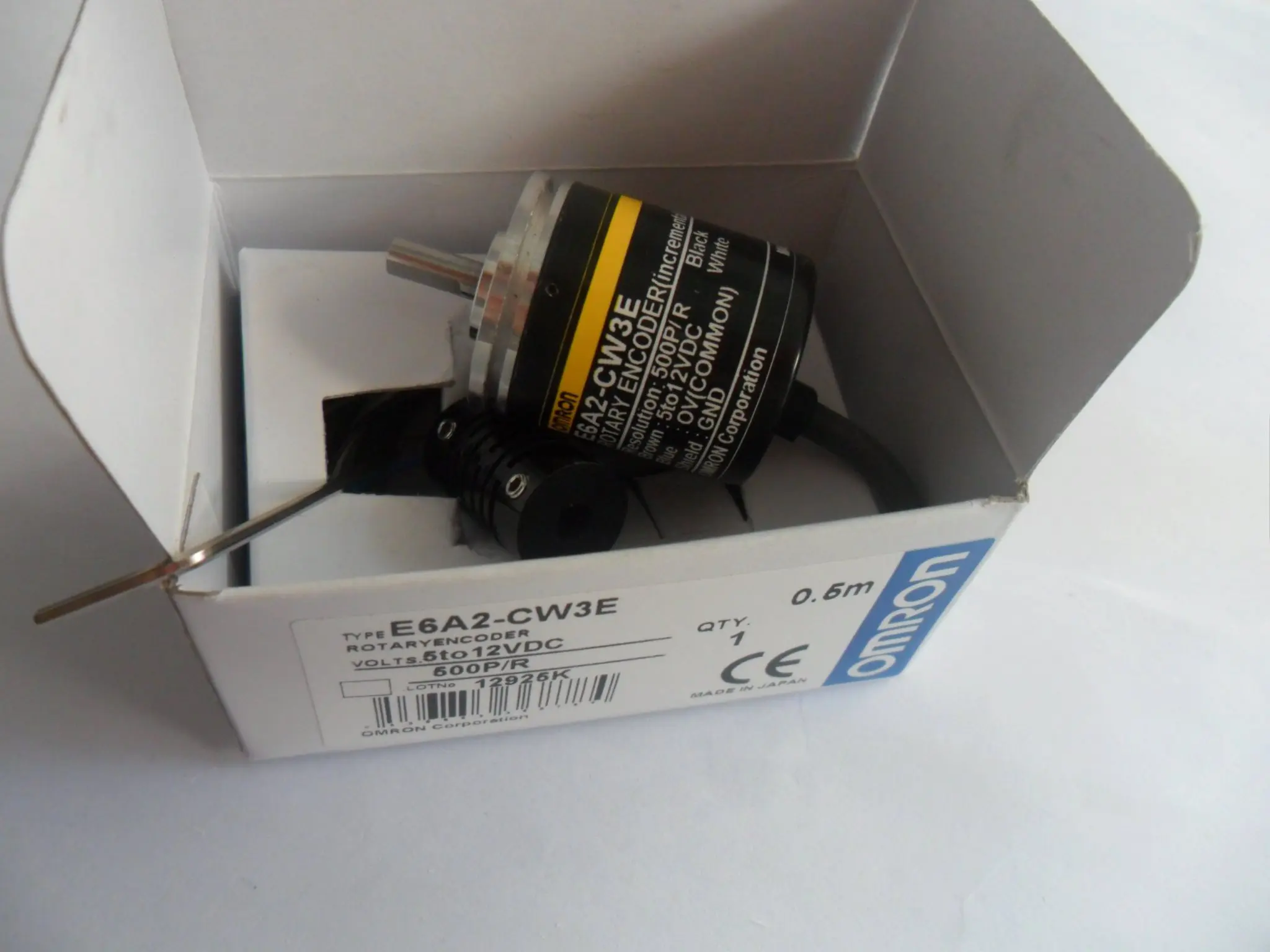 

FREE SHIPPING E6a2-cs3e 500p r 0.5m 500 line embroidered machine encoder micro encoder