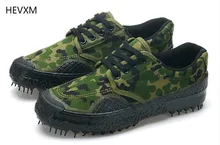 The new military camouflage men ‘s canvas shoes to help low – down spring and autumn work shoes for outdoor man shoes