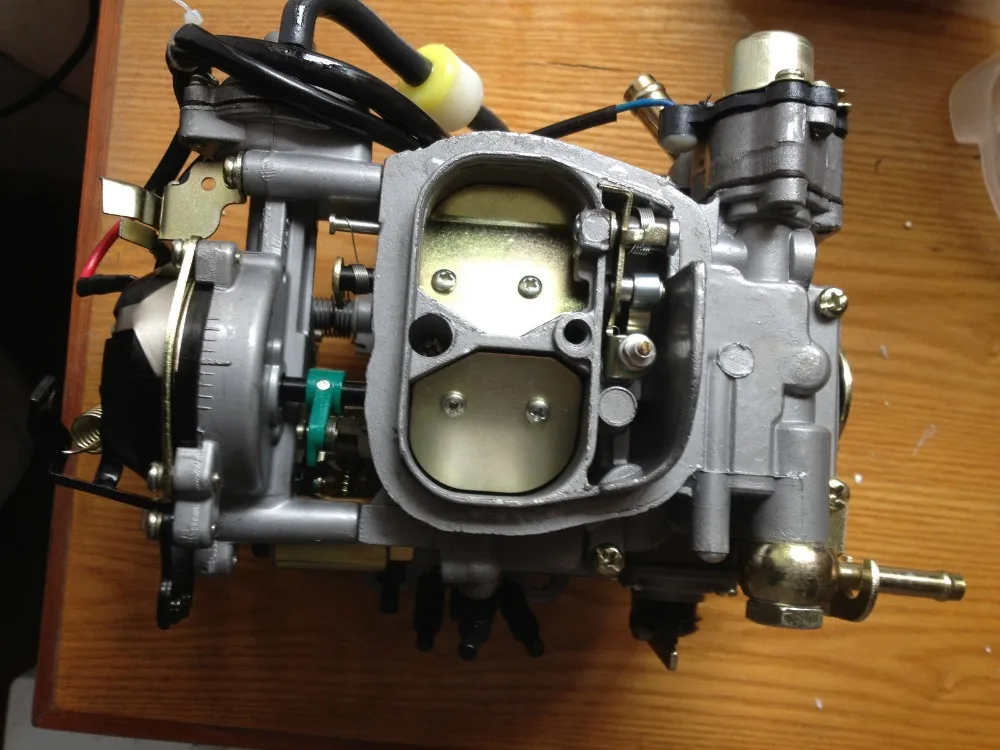 

New replacement carb/Carburettor for toyota 3Y engine 21100-73430 Brand new OEM