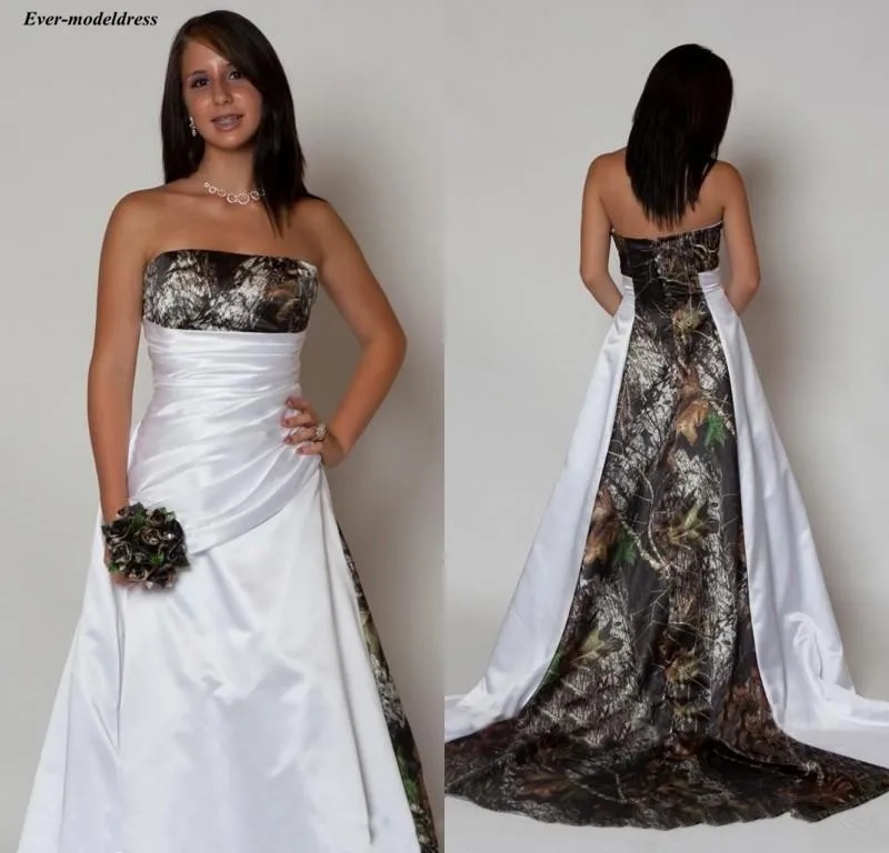 

Amazing Country Camo A-Line Wedding Dresses 2019 Strapless Pleats Boho Garden Mariage Gowns Sweep Train Plus Size abiti da sposa