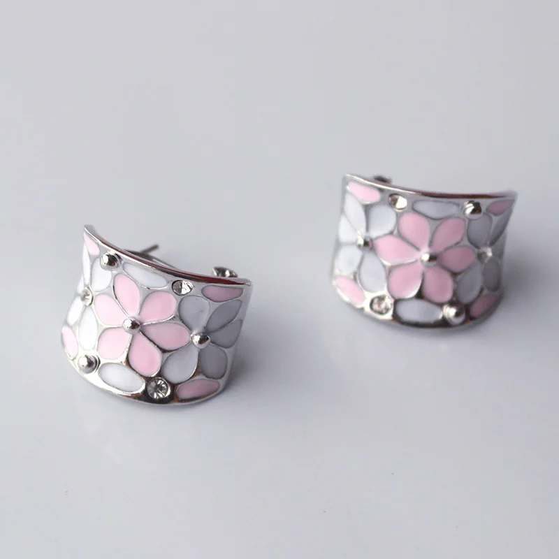 

Ajojewel Luxury Enamel Black Pink White Flower Stud Earrings For Women Classic Design High Quality