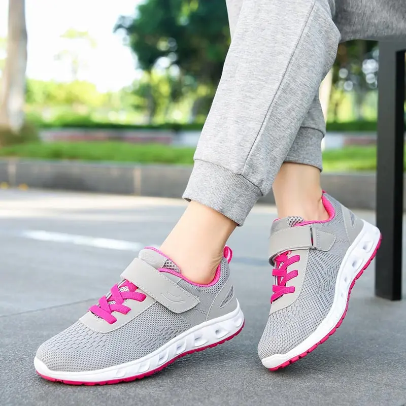 

Women sneakers 2019 breathable flying women casual shoes lightweight comfortable flats bottom vulcanized shoes woman sneakers