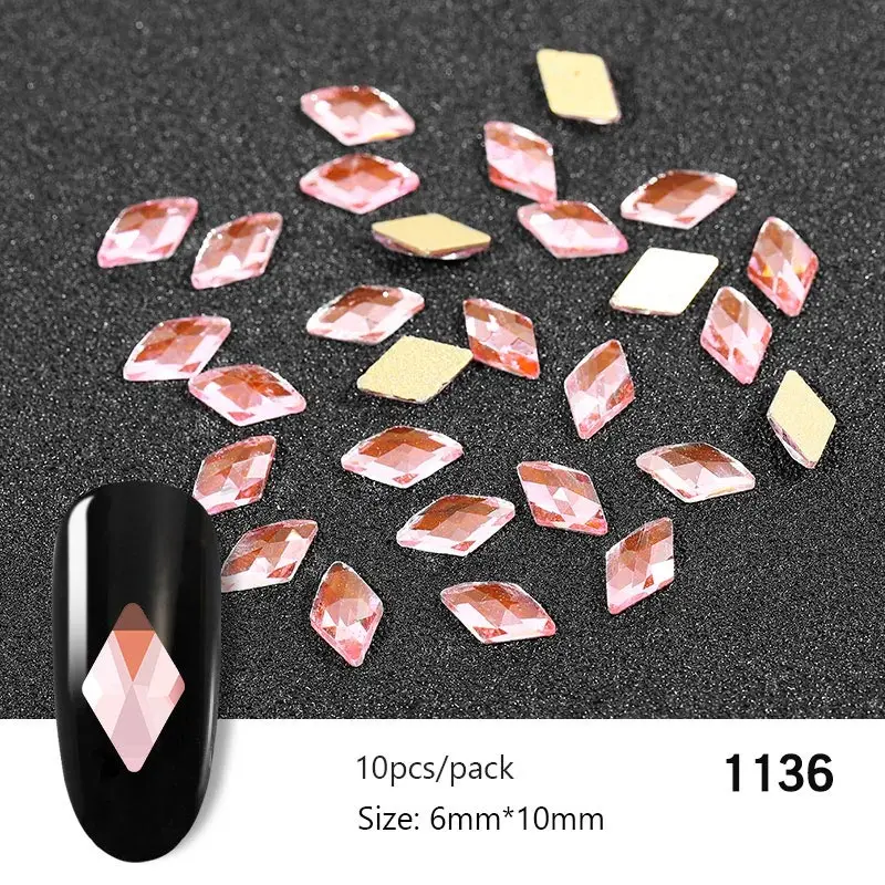 1136