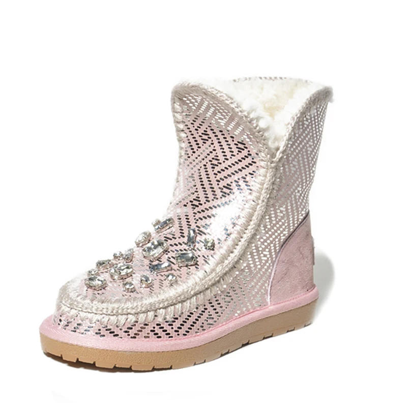 

2018 Female Snow Boots Winter Shearling Women Ankle Rivet Boots Platform Middle Heel Warm Wool Lining Slip On Women Shoes Black
