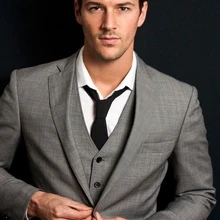 Индивидуальные серый Мужская свадебное Пром ужин Костюмы 3 предмета жениха Смокинги для женихов Best человек наряд дружки костюм(куртка+ Брюки для девочек+ жилет) TERNO