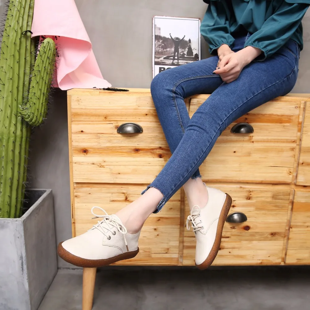 

2018 autumn new simple atmospheric leather flat shoes women soft and comfortable tendon bottom casual shoes.