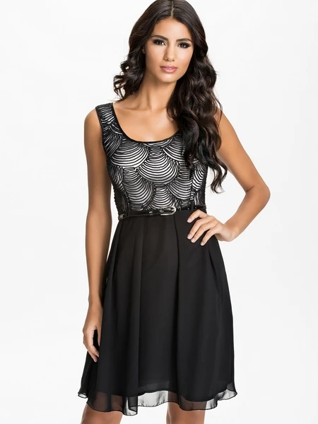 ML18109vestidos