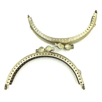 

30Pcs Retro Bronze Tone Fish Head Purse Bag Handbag Clutch Arc Frame Kiss Clasps Lock Handle 128x79mm