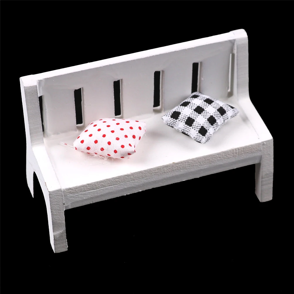 

1 Pcs Fasion Wooden Chair Bench Furniture Toys Cute Dollhouse Miniatures For Garden Outdoor Decor