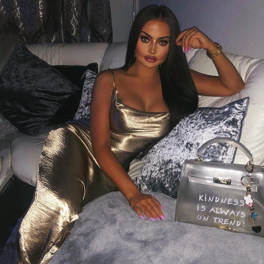 45566355_1550530451759562_5776369094580074783_n.985