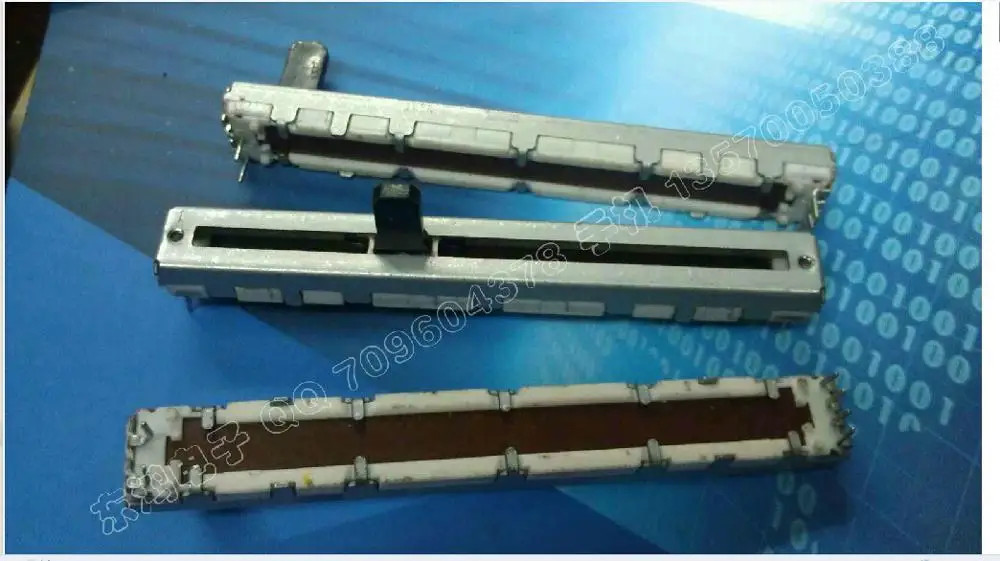 

2PCS/LOT ALPS brand 7.5 cm sliding potentiometer 200K, X2, 10MM axis