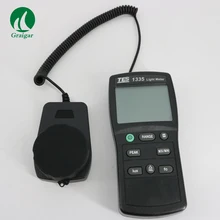 TES-1335 Высокоточный цифровой световой измеритель световой поток с функцией удержания данных