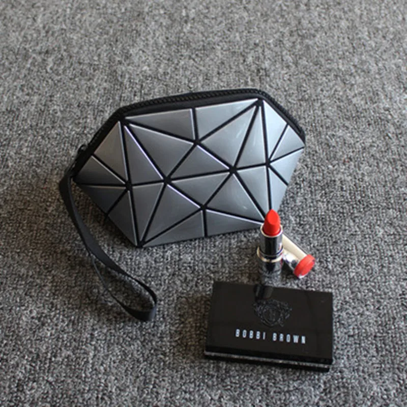 

2018 New Geometric Zipper Cosmetic Bag Women Luminous Makeup Bag Ladies Cosmetics Organizer Folding Travel Make Up Bag wholesale