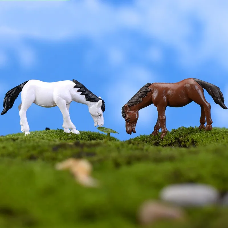 60pcs/lot Mini Horse Figurines Miniatures Plastic Crafts Moss Micro