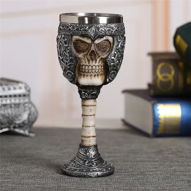 Gothic Retro Skull Goblet 3D Skeleton Arm Wine Goblet Cocktail Glasses