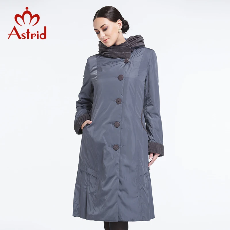 Beste Astrid 2018 Vrouwen Trenchcoat Lente en Zomer jas Slim Hooded Licht kleur Falbala Revers Knop BigSize Hoge Kwaliteit AY 9076