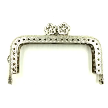

10Pcs Silver Tone Flowers Head Carved Rectangle Metal Frame Kiss Clasp Lock Handle Coin Purse Bags Accessories 90x58mm