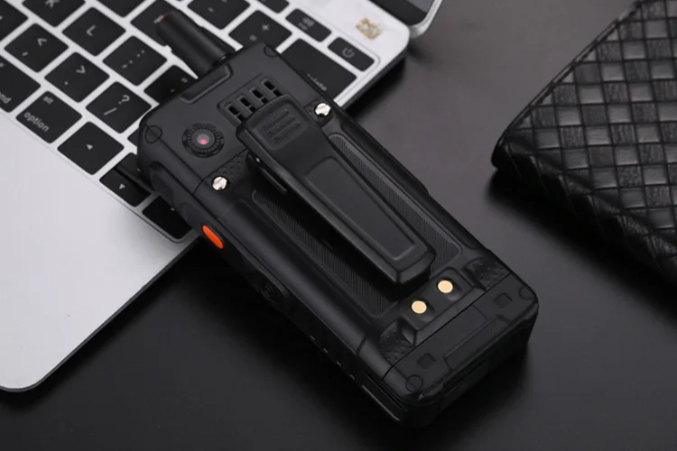 7S+ 1GB RAM 8GB ROM MTK6737M 1.1GHz Quad Core 2.4 Inch IPS Screen IP65 Waterproof Android 6.0 4G LTE Smartphone
