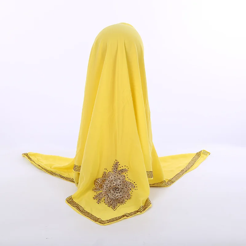 Высокое качество Жемчуг шифон квадратный хиджаб шарф с аппликацией большой цветок Декор Ислам для женщин роскошные бриллианты края мусульманская шаль - Цвет: C7 yellow