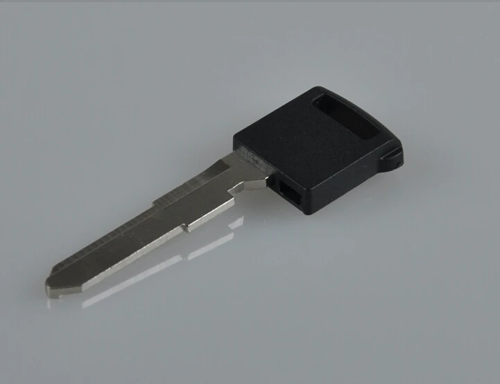 Suzuki SX4 Vitra key blade(14)