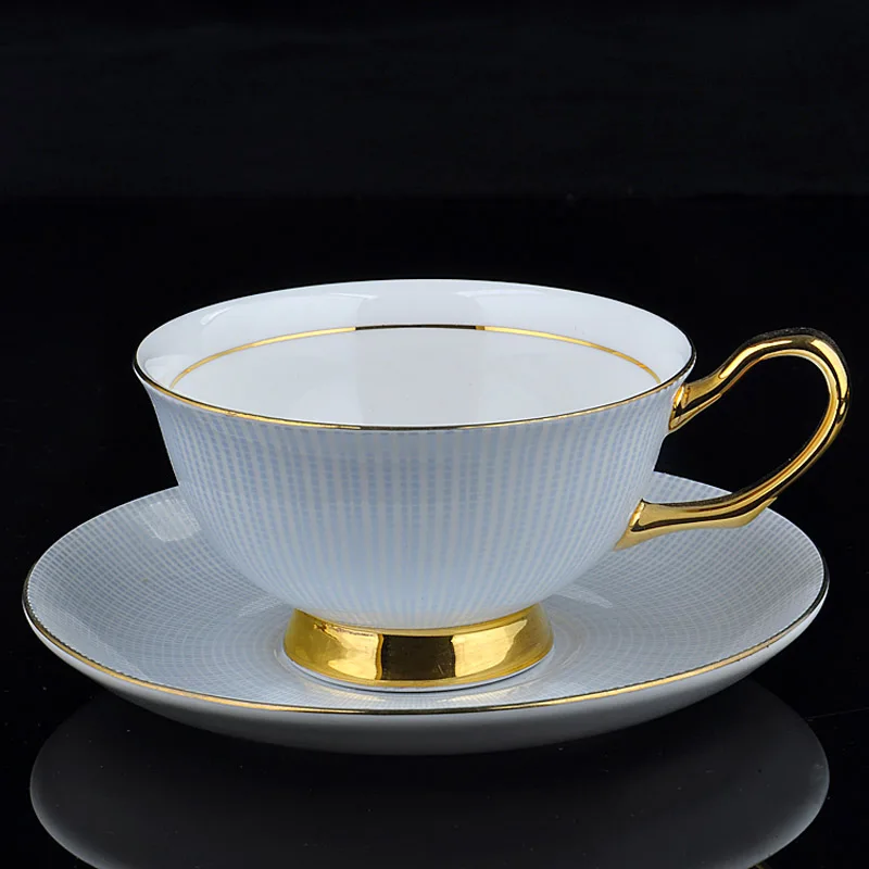 Yefine керамики творческий подарок Европейский Royal bone china Кофе Кружки Чай чашки