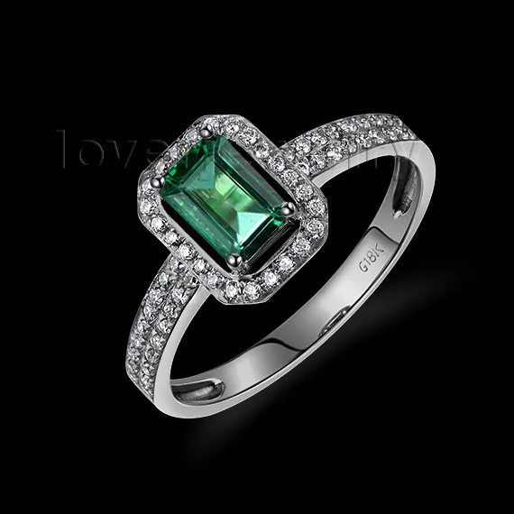 Elegant Vintage Emerald Cut Ring In 18kt White Gold Emerald Ring In 18kt White Gold