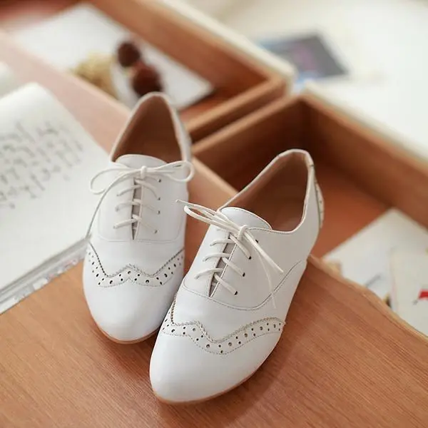 white lace up shoes womens