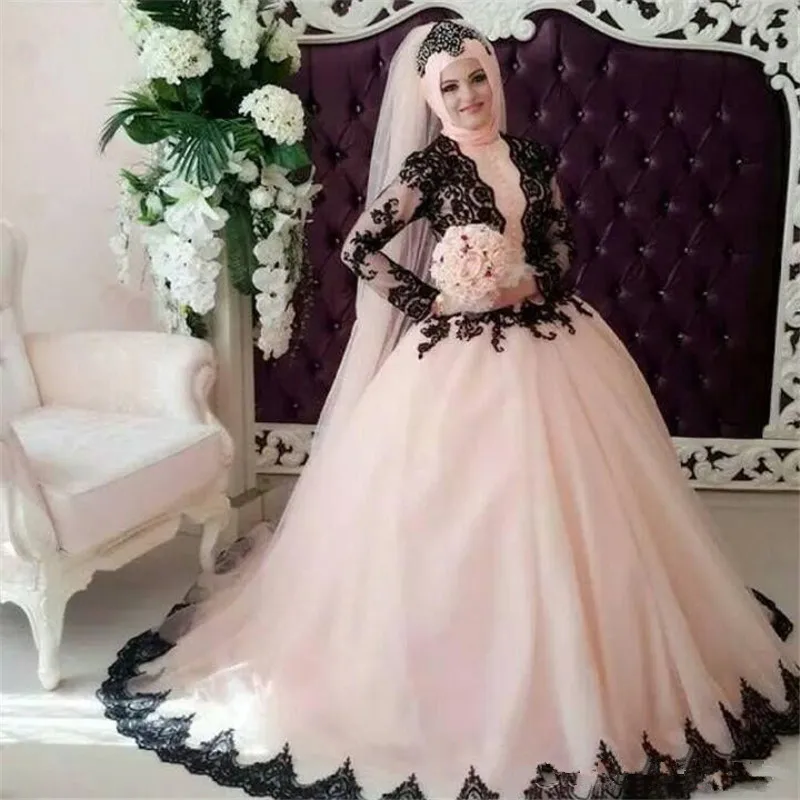 Lumière rose robe de bal robes De Mariage Arabe Complet à manches longues col haut Noir