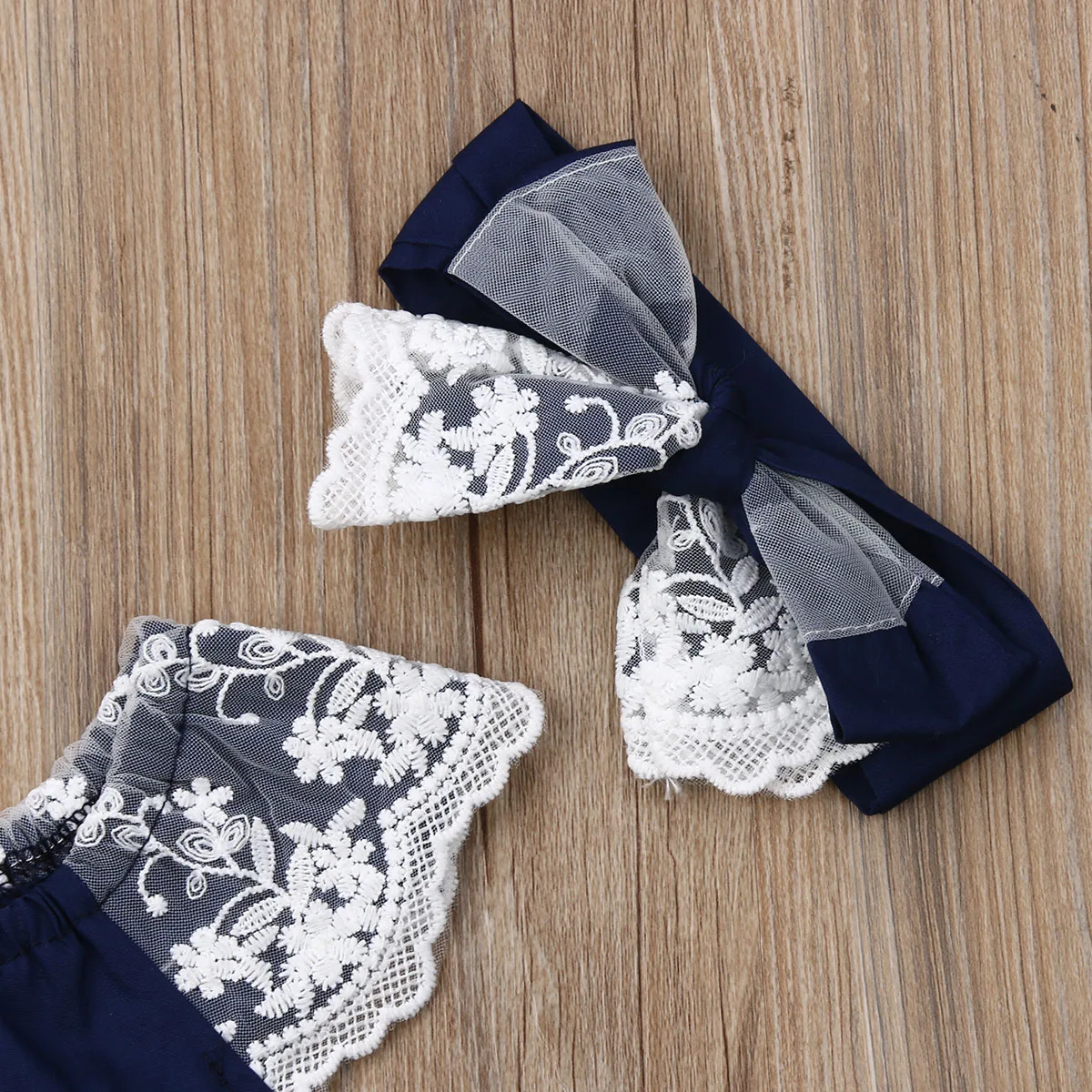 Кружева для новорожденных, кружевные рукава для маленьких девочек, Детский комбинезон с повязкой-бантом, комплект летней одежды из 2 предметов для малышей 0-24 месяцев