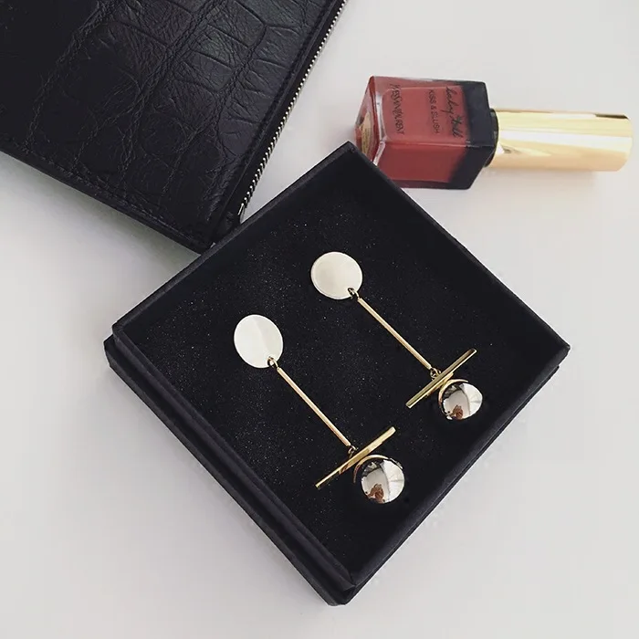

Dangle Earrings European Style Personality Metal Pendant Long Ball Earrings Fashion Ear Jewelry 5A4029