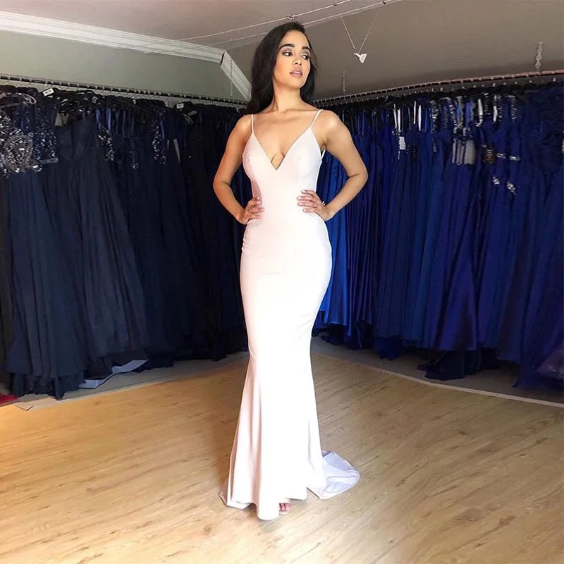 

Elegant V-neck Evening Dress Light Pink Spaghetti Straps Sweep Train Mermaid Style Robe De Soiree Simple Cheap Evening Gowns New