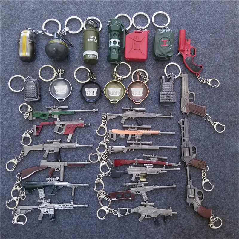 

Guns Weapon Keychain Retro AWM Rifle Revolver Tank Gun Metal Key Chain For Audi A6 C6 Volkswagen Polo Peugeot 207 Opel Astra G