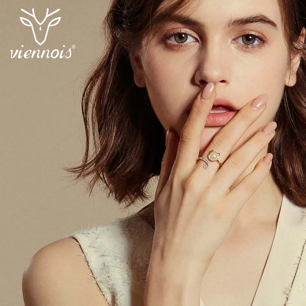 

Viennois Light Gold Color Round Rings for Women Simulated Pearl Cocktail Rings Female Rhinestone Party Rings Jewelry