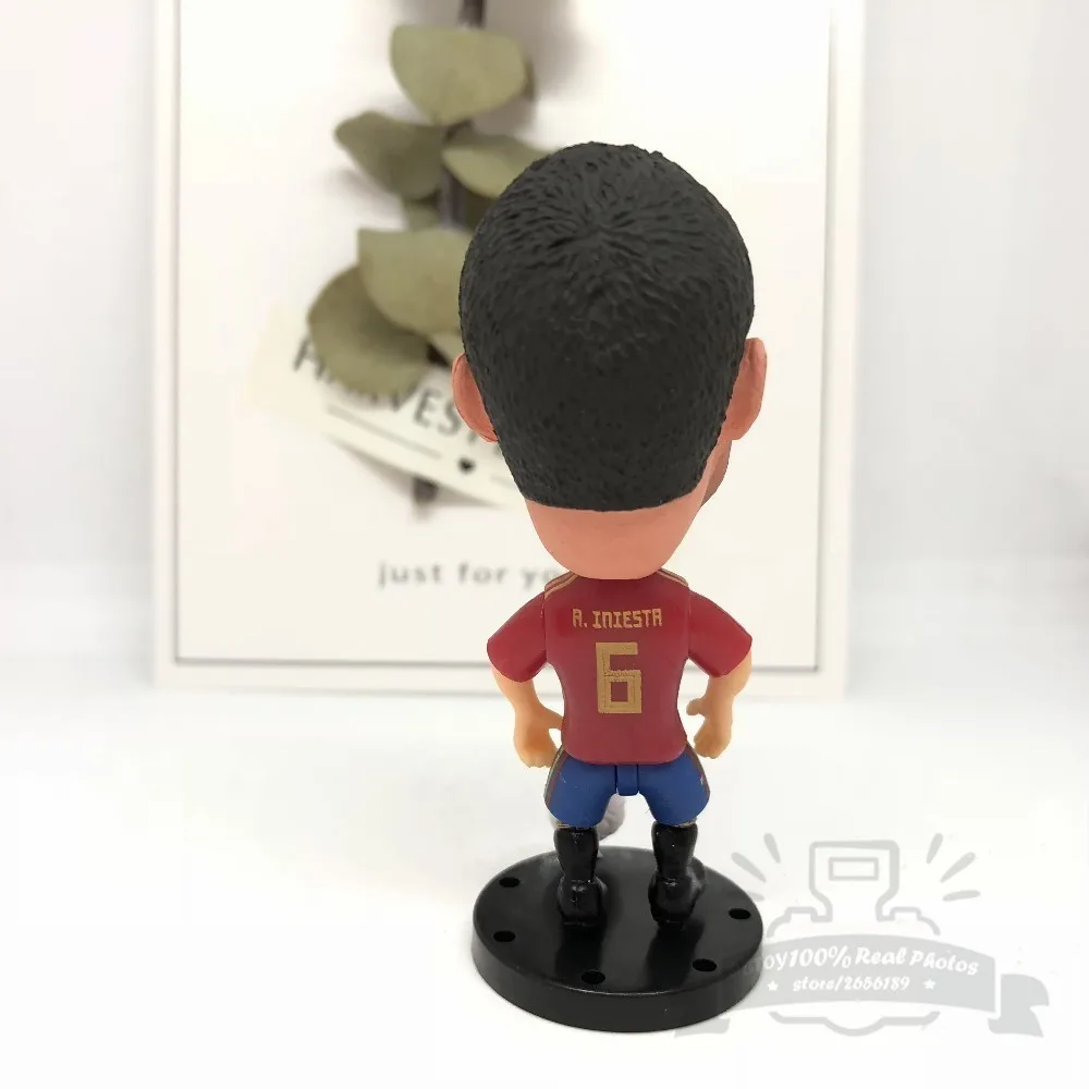 Soccerwe фигурки кукол Футбольные Звезды 17 18 Испания Iniesta 6 # подвижные суставы Смола