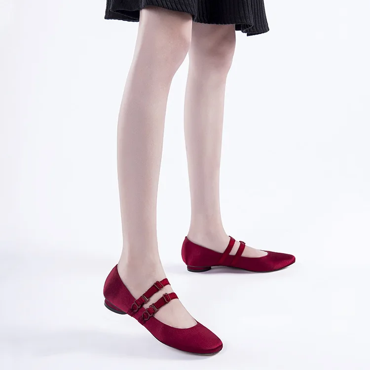 

Fashion simple square head Mary Jane shoes temperament double buckle ballet shoes sweet college wind retro shoes women.