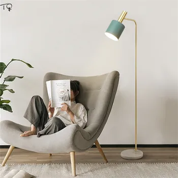 شراءالشمال بسيط الذهب بريق لمبة أرضية ليد التصميم الحديث قائم مصابيح ضوء الرخام ديكو صالون غرفة المعيشة غرفة نوم السرير شرفة