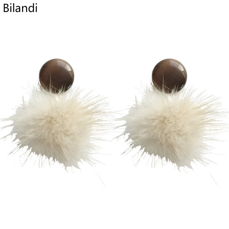 

Fashion New Design Autumn Winter Style Pompon Ball Drop Earrings For Woman