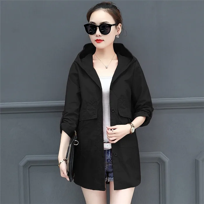 Женская ветровка большого размера 6XL, новинка, летняя Солнцезащитная Женская куртка, свободное однотонное тонкое пальто с капюшоном, повседневный Топ LP105 - Цвет: Черный