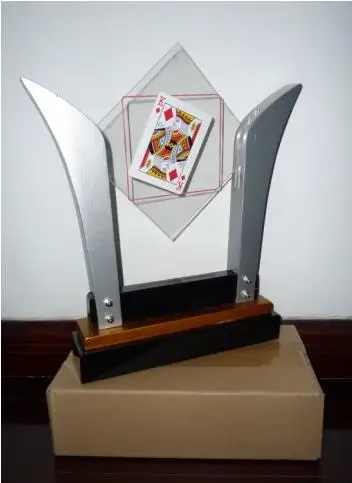 Spedizione Gratuita Fism Card In Glass/Tv Card Frame - Deluxe - Stage Magic / Magic Trick, Gimmick,Mentalism,Party Trick,Fun