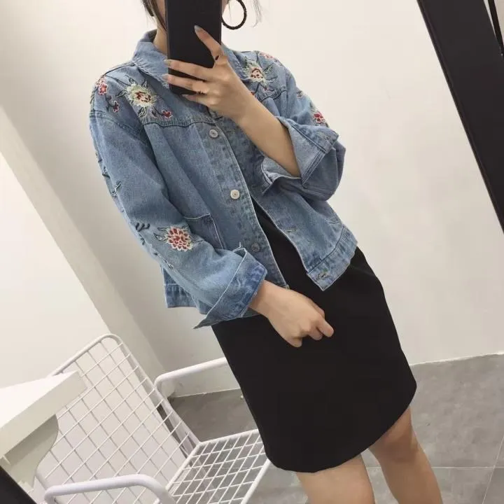 

2018 Classic Loose Jeans Jacket Solid Women Autumn Straight Denim Jacket Flower Embroidery Girl Long Jacket Coat