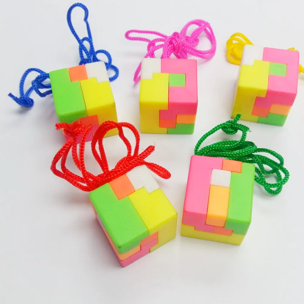 5X Mini puzzle cube w/ Necklace Kids Vintage Charm Fashion Favour Pinata School Bag Party Favors