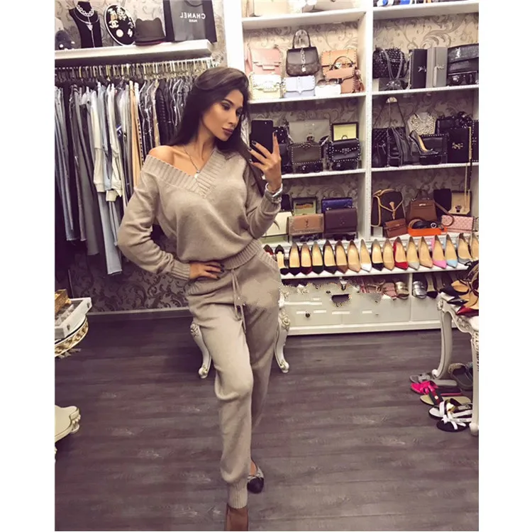 

2017 winter new cashmere wool knit suit female V-neck long-sleeved solid color casual sweater + feet pants two sets of women