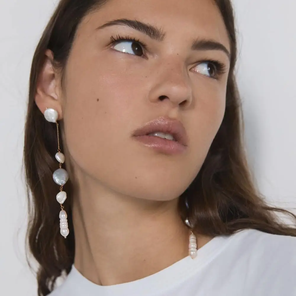 

Girlgo New Arrival ZA Earrings Simulated Pearl Drop Earrings for Women Ethnic Metal Maxi Wedding Jewelry Wholesale Gold Color