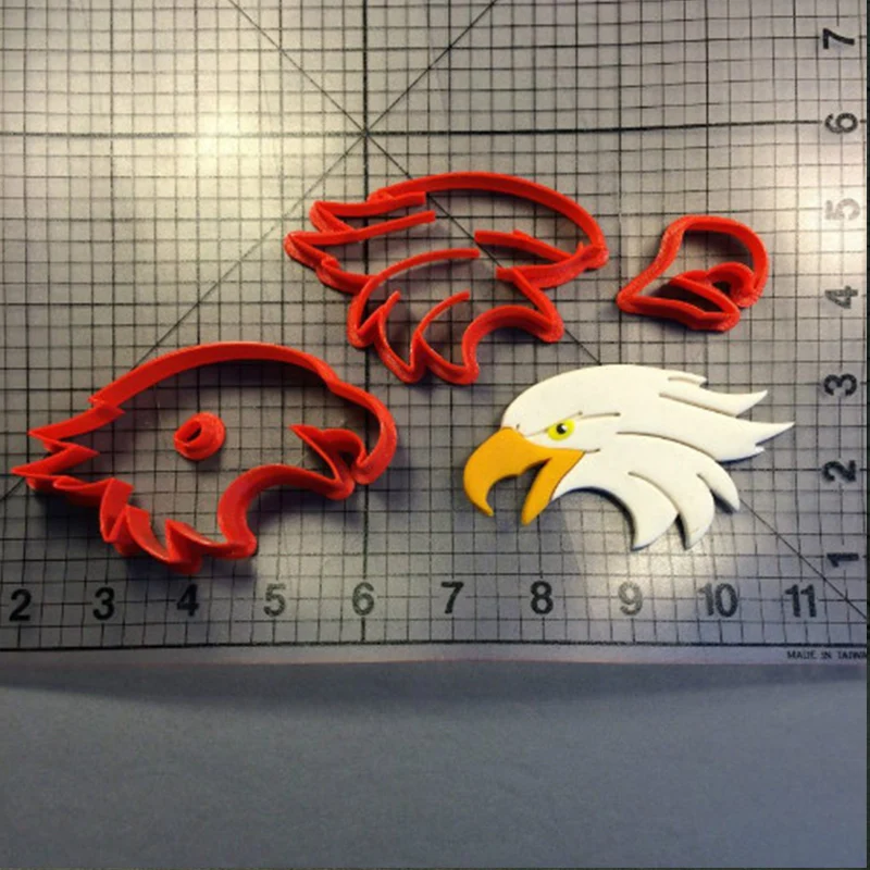 

Flying Eagle Head Custom Made 3D Printed Fondant Cupcake Cake Decorating Tools Cookie Cutter Set