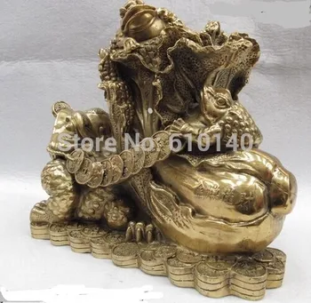 

Chinese Folk Copper Bronze Feng shui Lucky Wealth Three-legged Toad Pull cabbage