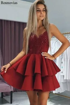 

Dark Red Short Graduation Dresses 2020 Spaghetti Strap Backless Tiered Skirts Lace Appliques Mini Prom Party Homecoming Dresses
