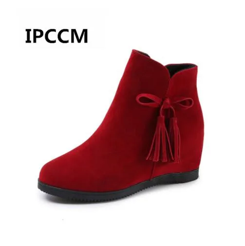 Большая скидка IPCCM осень-зима на платформе сапоги на танкетке женская
обувь с увеличенной платформе подошва Женская мода Повседневное Zip
boots онлайн