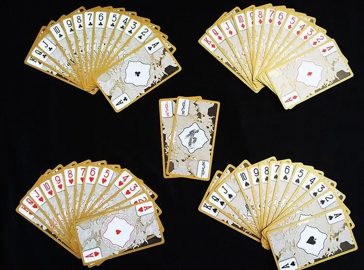 Kopen 55 stks duurzaam waterdicht half transparante pvc plastic poker card deck magic speelkaarten set draak novelty hoge kwaliteit gift