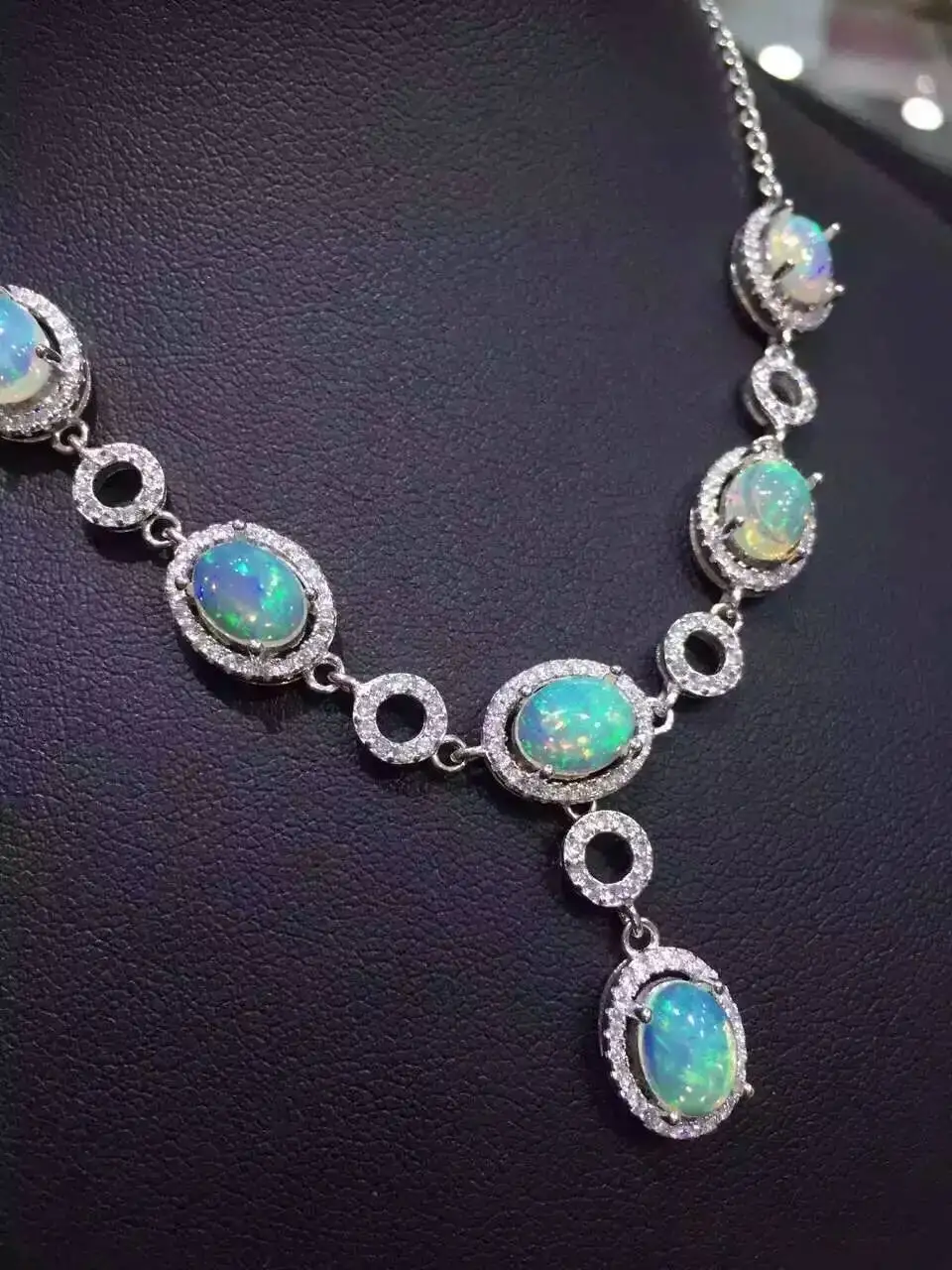 

Natural opal Necklace natural gemstone Pendant Necklace S925 silver Fashion Elegant luxurious round girls women party Jewelry